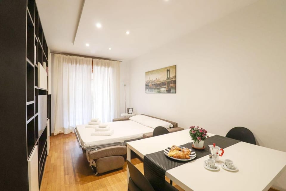Free Parking Chic Home - Balcony, AC, Wi-Fi Apartment in Rome