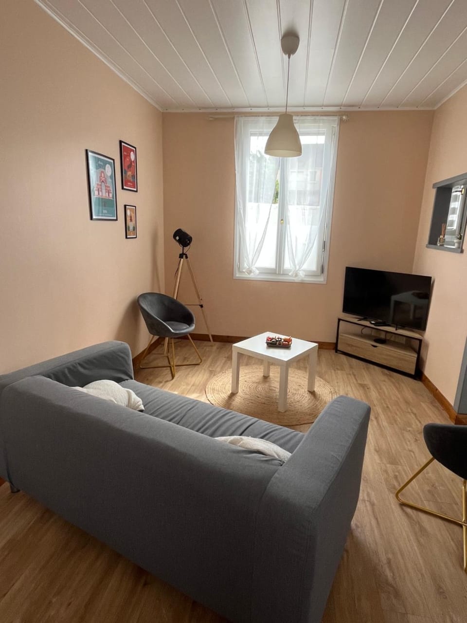 TV and multimedia, Living room, Seating area