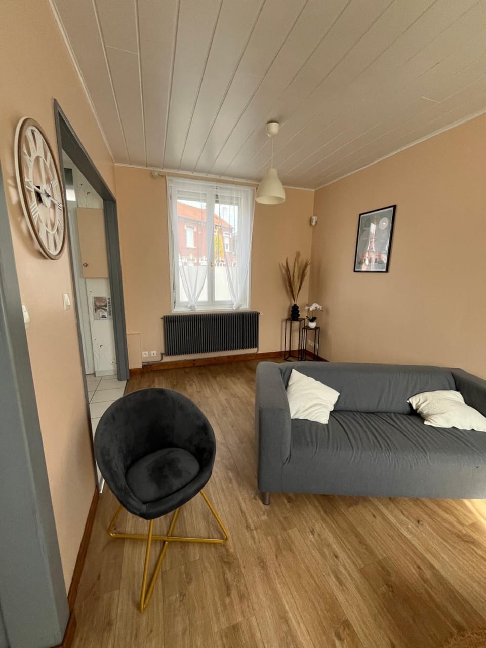 TV and multimedia, Living room, Seating area