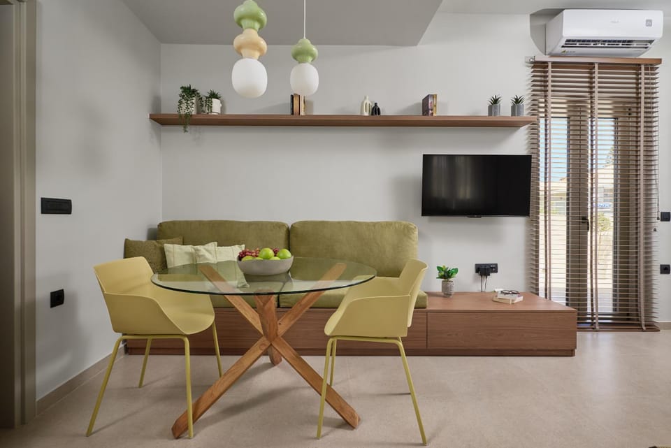 TV and multimedia, Dining area