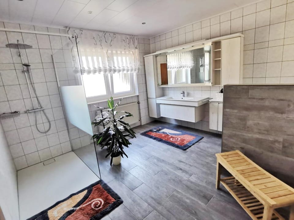 Shower, Bathroom, Seating area