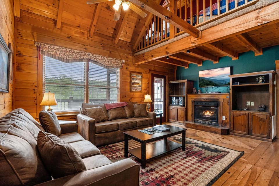 Shiloh by American Patriot Getaways House in Gatlinburg