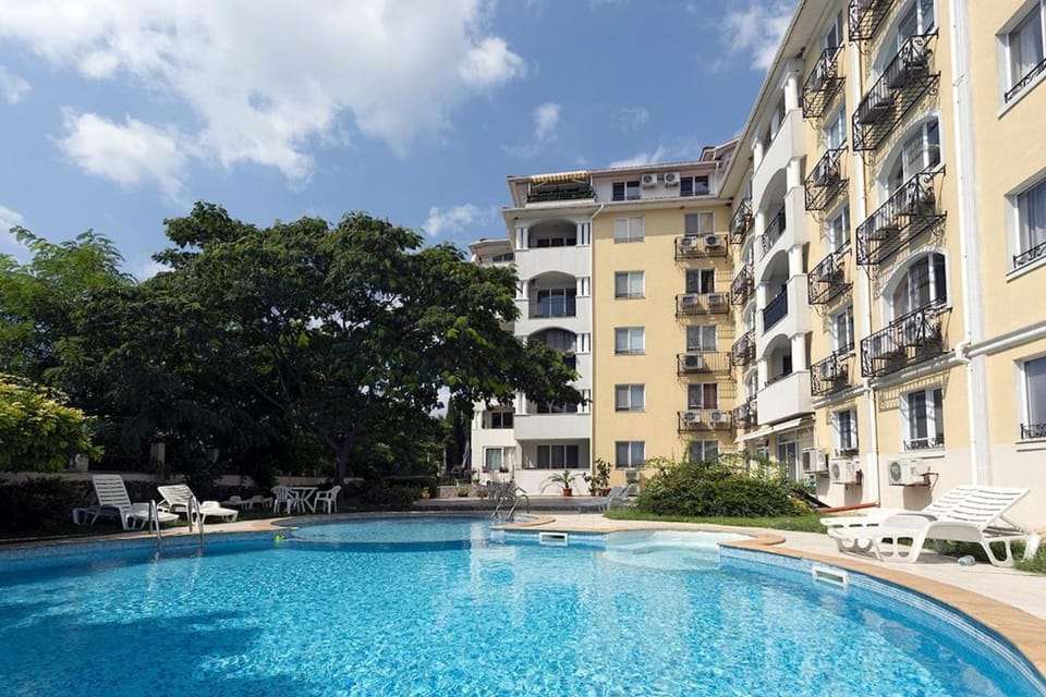 Lovely 2 bedroom 2 bath condo with View and a Pool St Konstantin and Elena Apartment in Burgas Province