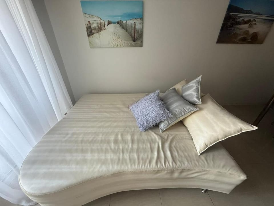 Lovely 2 bedroom 2 bath condo with View and a Pool St Konstantin and Elena Apartment in Burgas Province