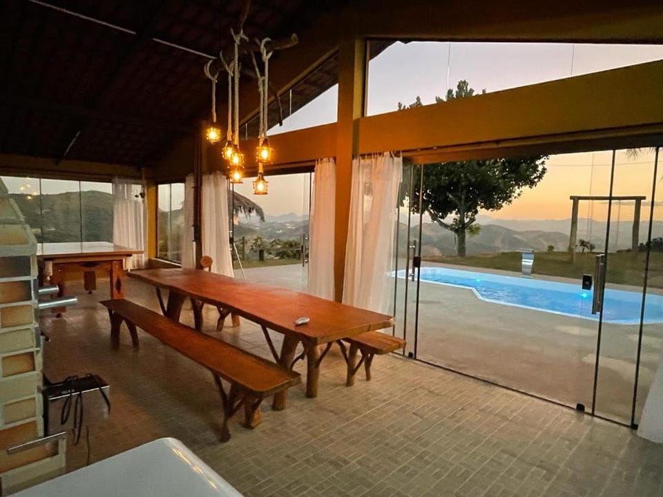 Dining area, Swimming pool