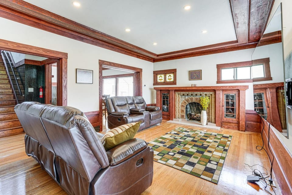 Stroll to SF Bay Beaches! Cozy Home in Alameda House in Alameda