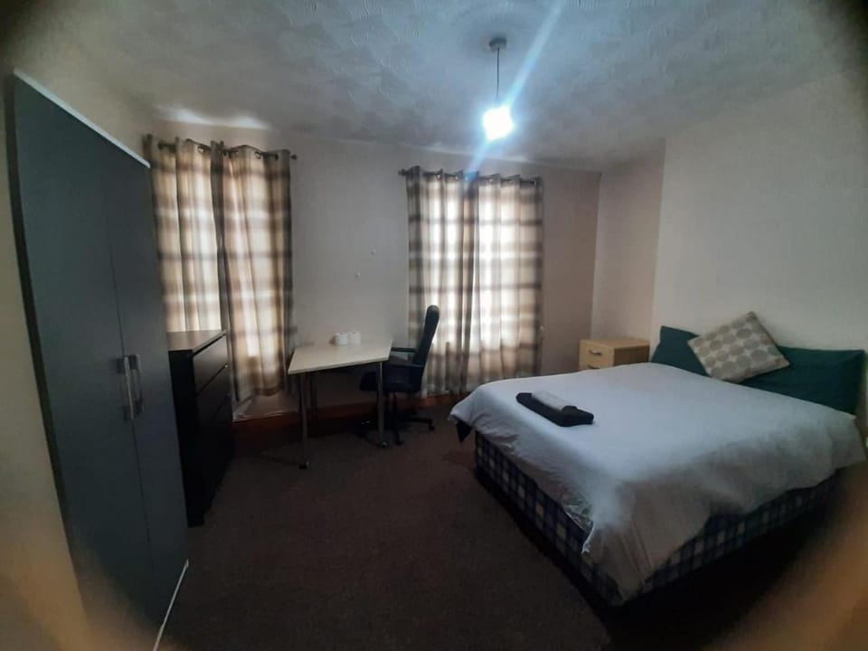 Double bedroom near city centre 59 holgate Bed and Breakfast in Nottingham
