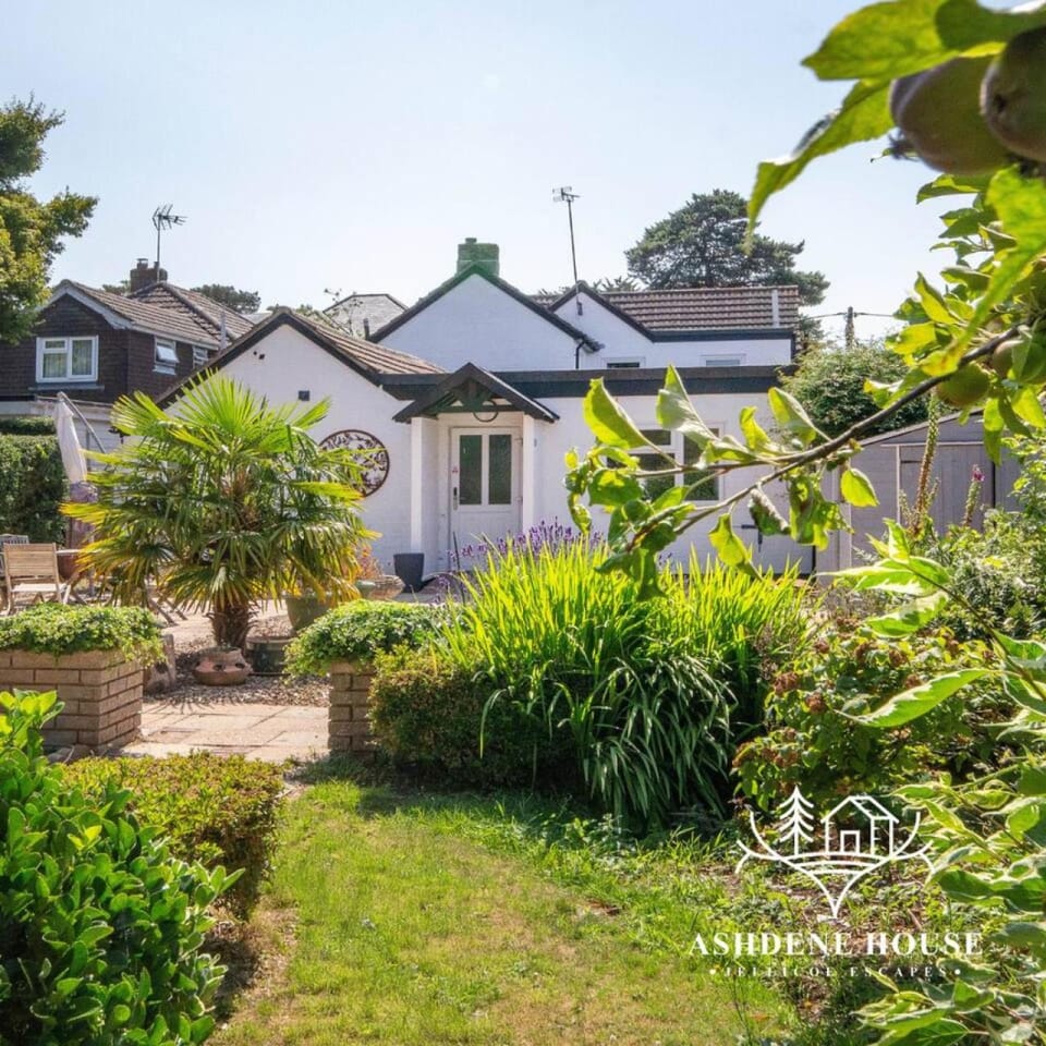 Property building, Garden, Garden view