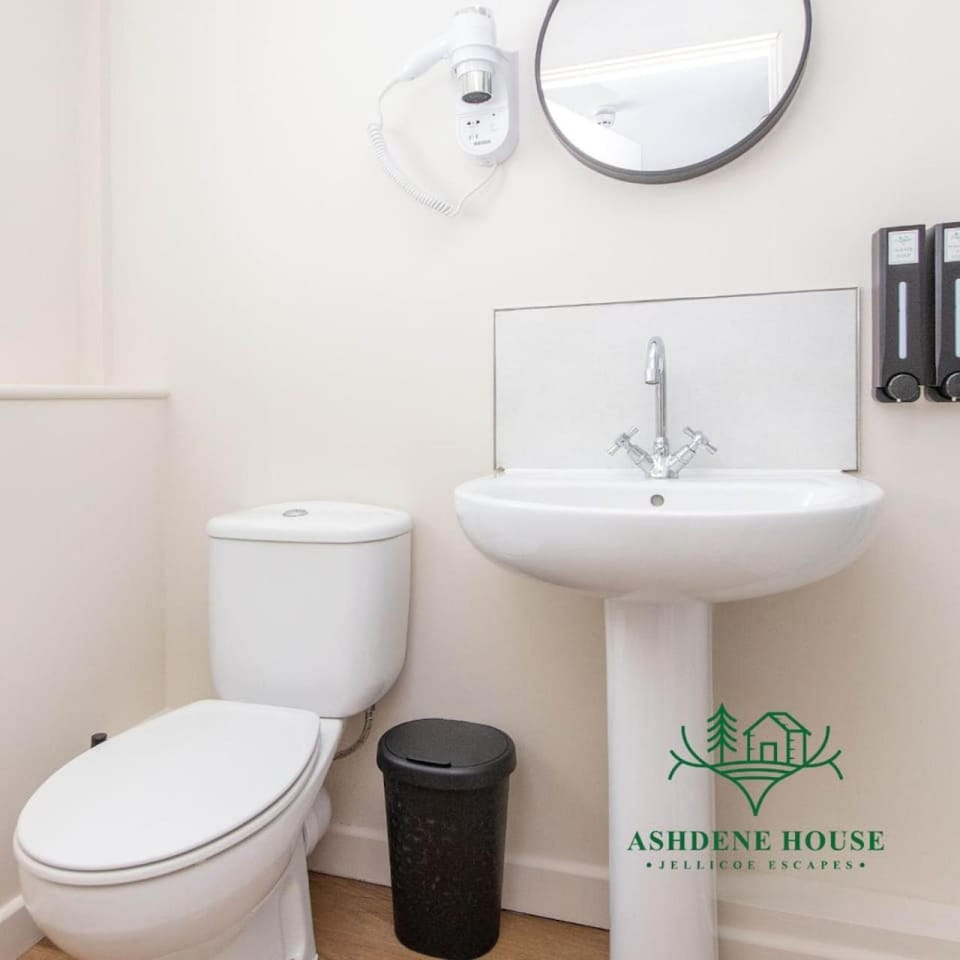 Toilet, Bathroom