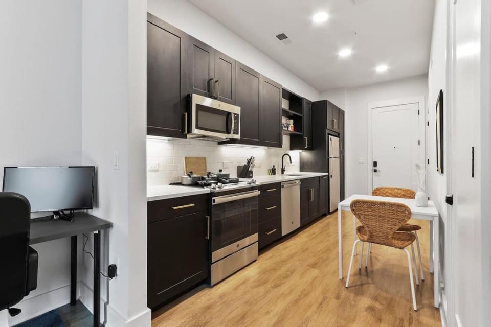 Kitchen or kitchenette