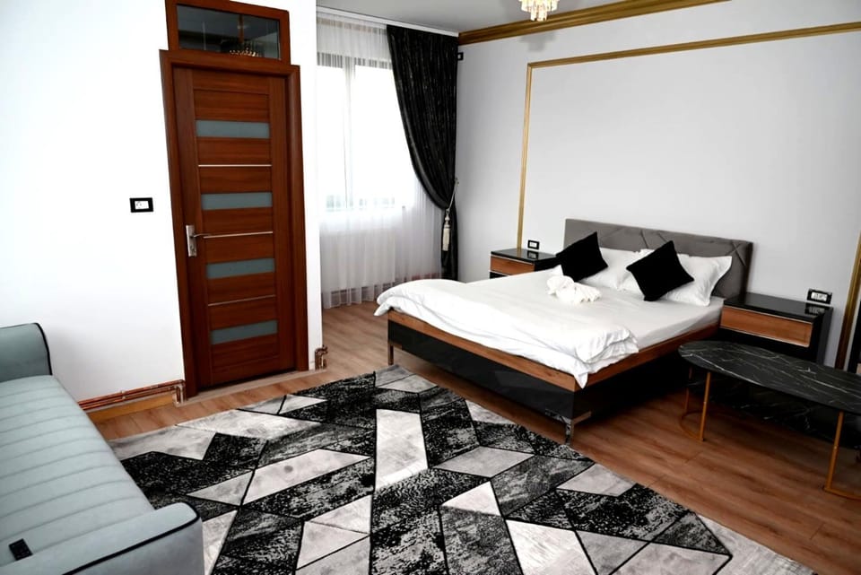 San Francisco Bed and Breakfast in Romania