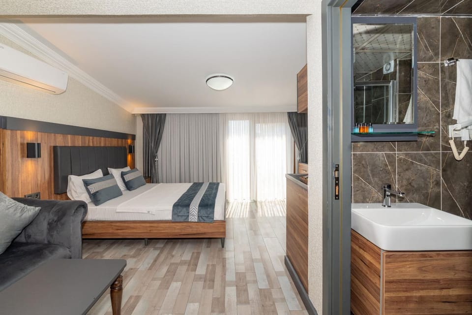 Bed, Photo of the whole room