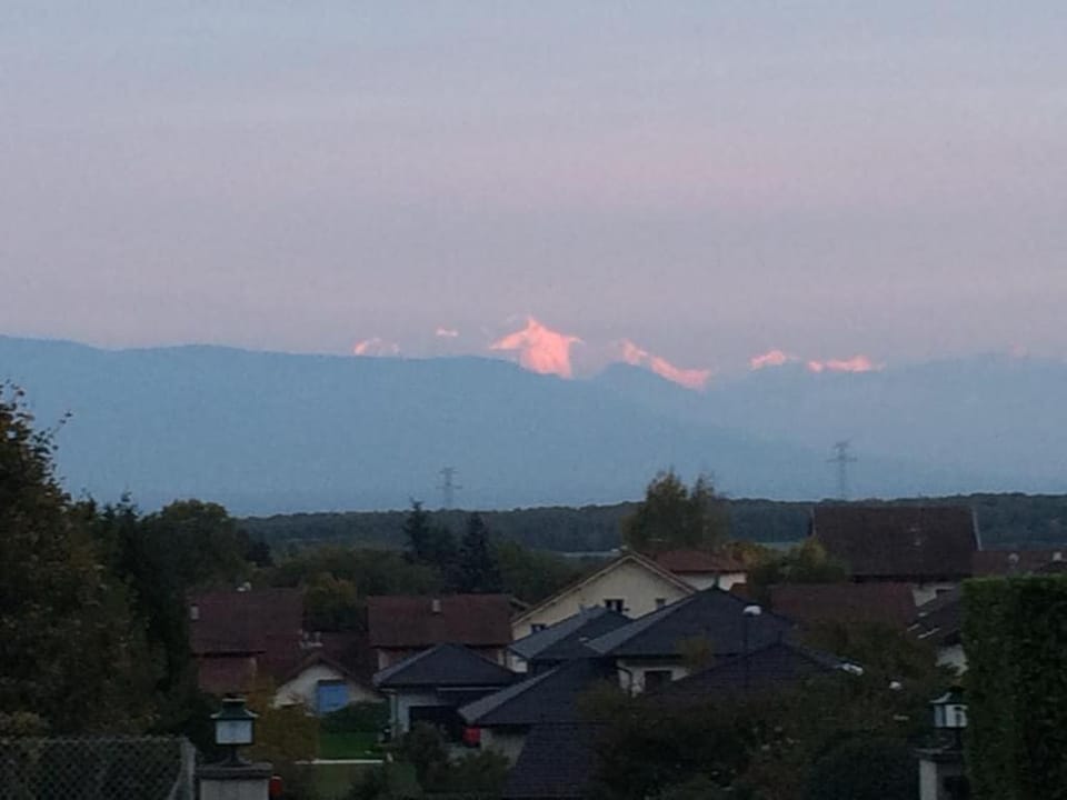 5 Bed Villa, 6 Baths, View and Beautiful Pool Villa in Divonne-les-Bains