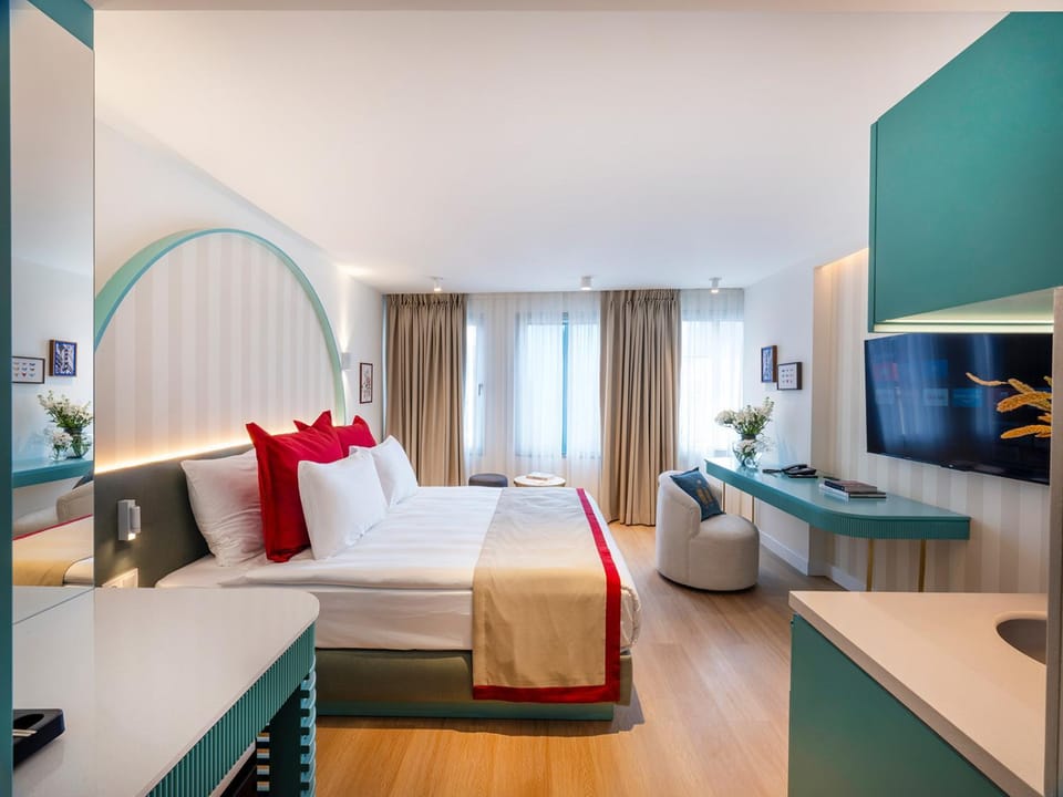 Bed, TV and multimedia, Photo of the whole room, Seating area