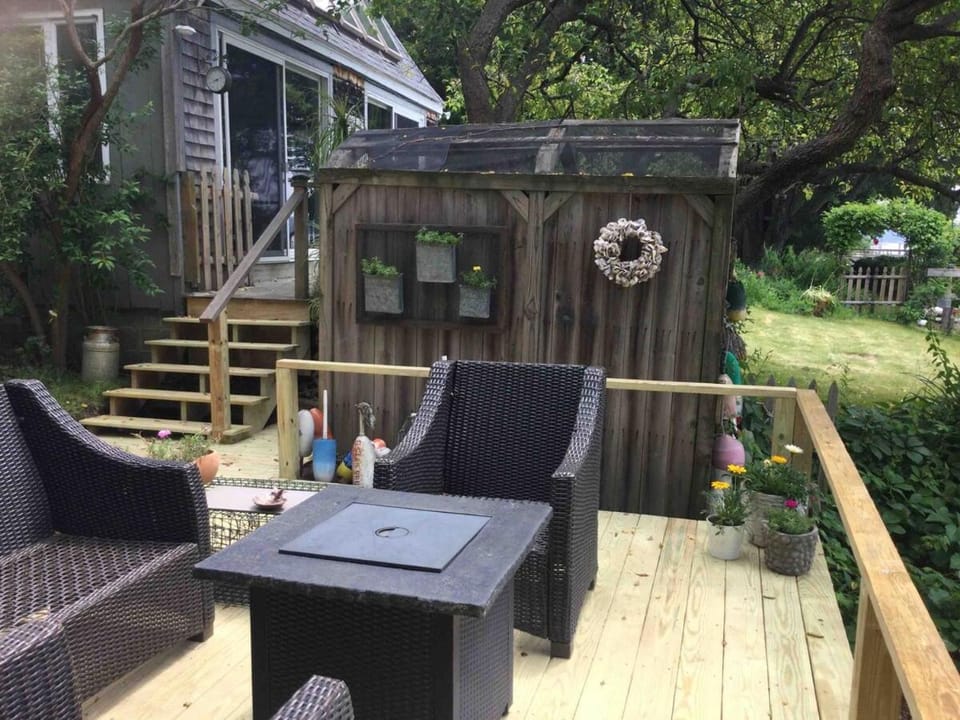 Lovely Waterfront Suite, New Hampshire Seacoast House in Dover