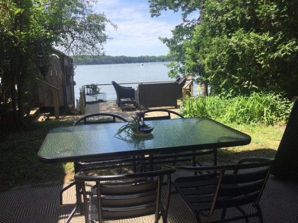 Lovely Waterfront Suite, New Hampshire Seacoast House in Dover