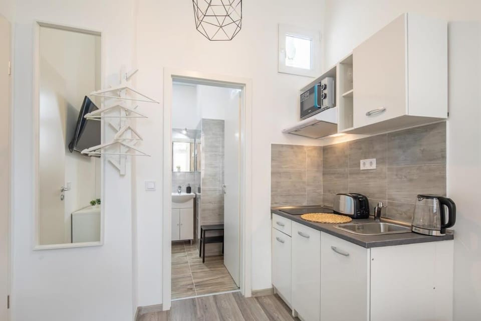 Super Central - NEW - Studio Apartment in Budapest