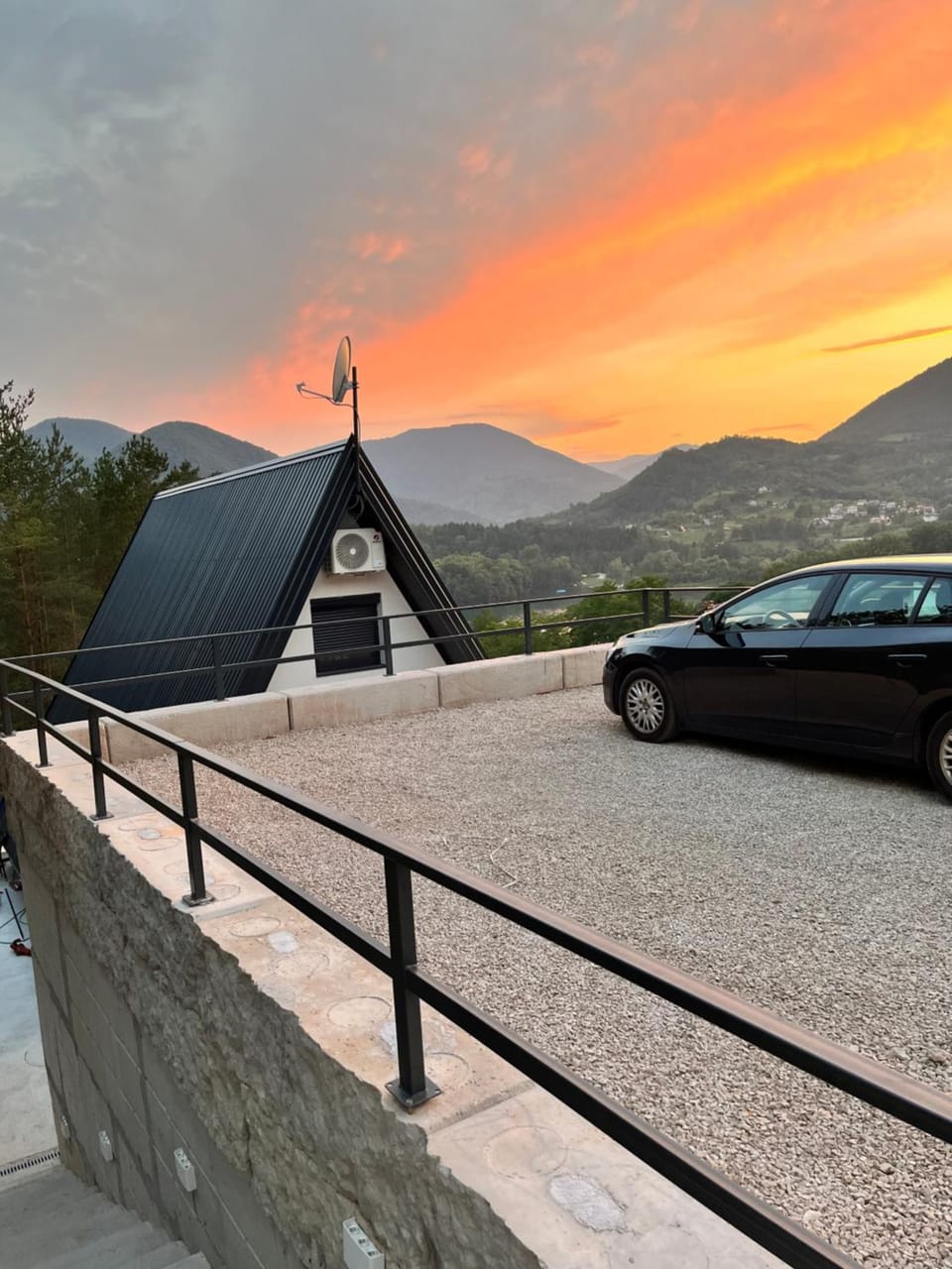 La Casa Cottage House in Federation of Bosnia and Herzegovina
