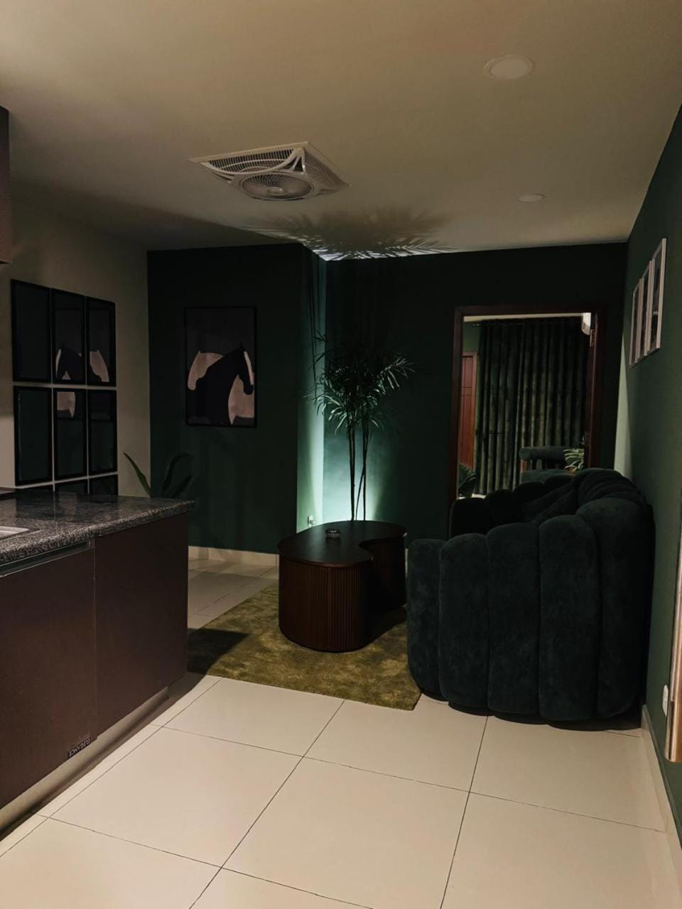 Living room, Seating area