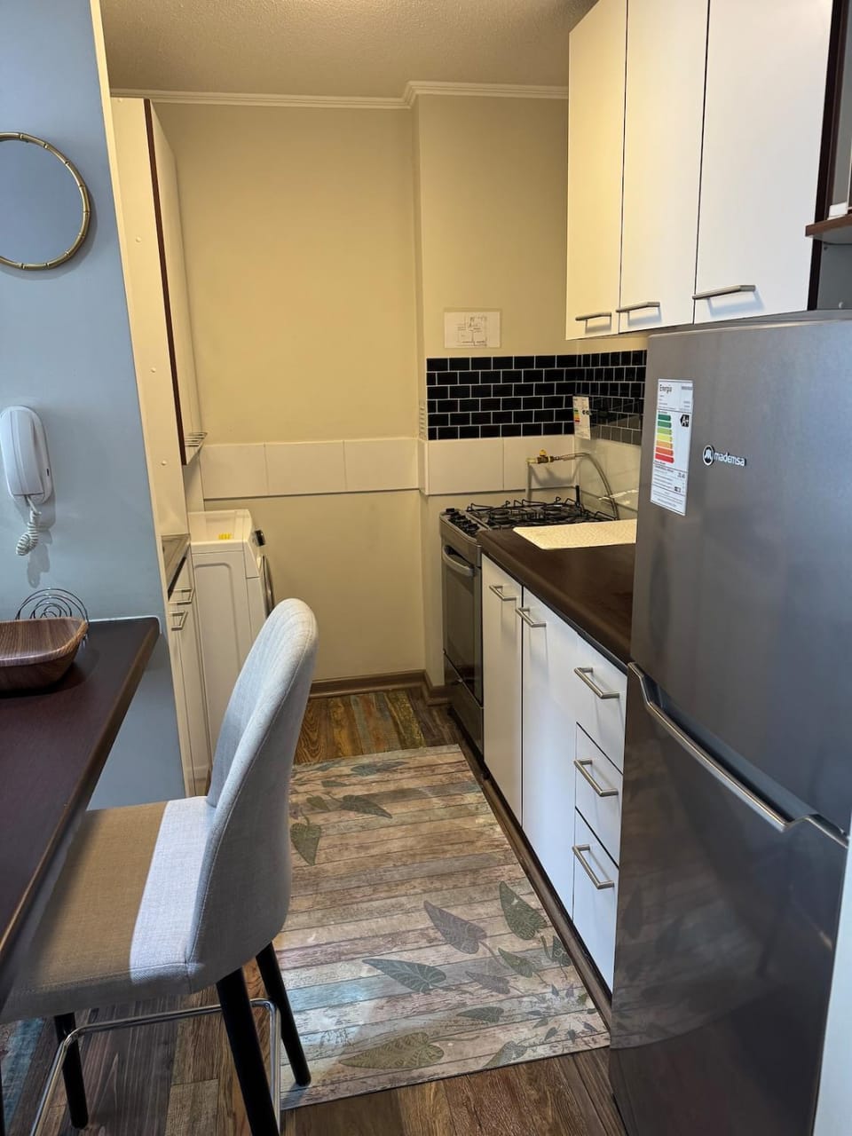 Kitchen or kitchenette
