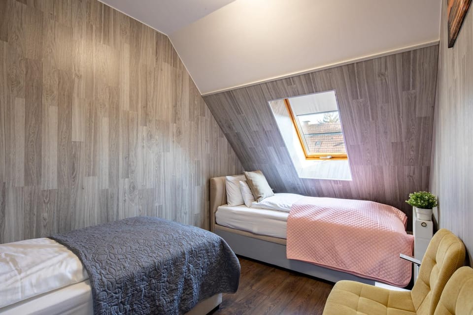 Very Calm - Easy Sleep with AirCon Apartment in Budapest