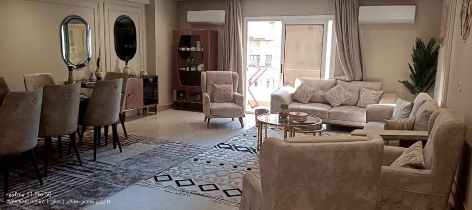 شقه مفروشة في المهندسين شارع شهاب Apartment in Egypt