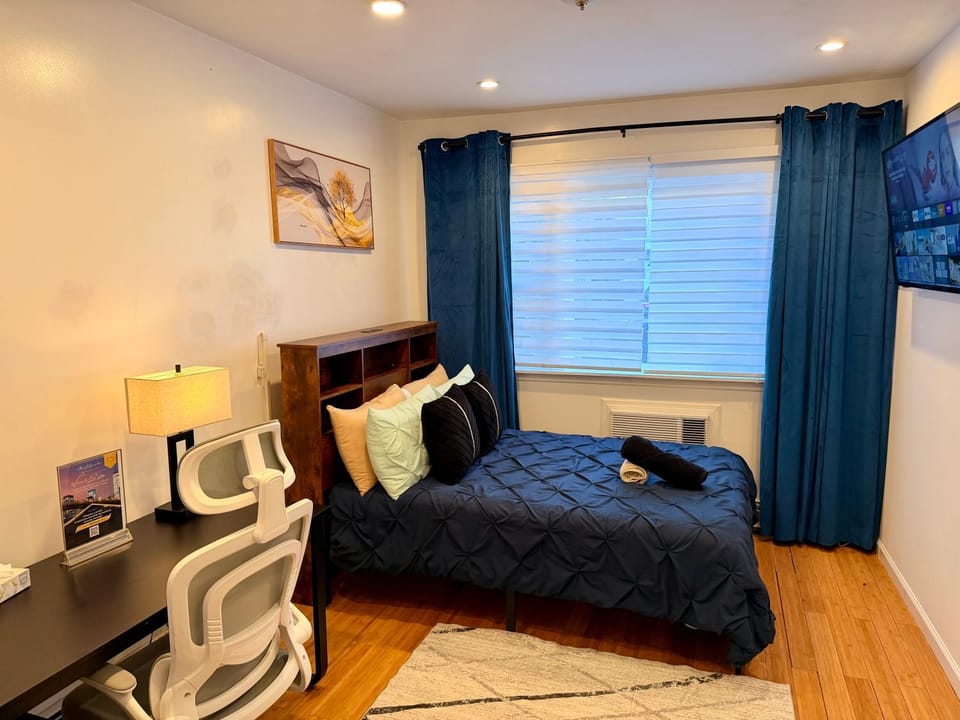 BP STAYS - Hotel-Style, No Host, Professionally Managed ID260 Bed and Breakfast in Jersey City