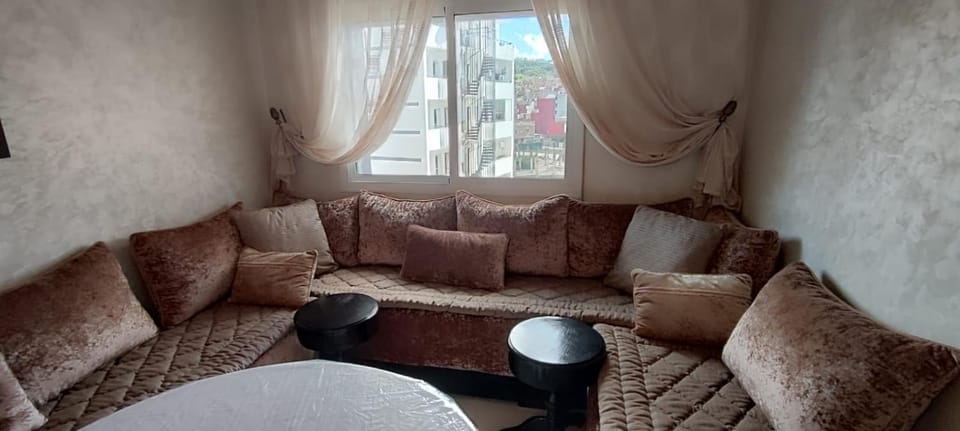 Bel Appartement proximité TFZ - Plage Achakar - CHU Tanger - Aéroport Tanger Apartment in Tangier