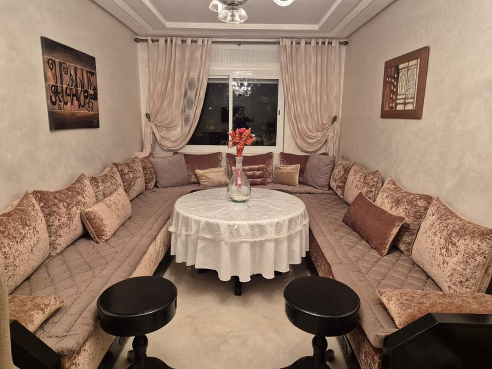 Bel Appartement proximité TFZ - Plage Achakar - CHU Tanger - Aéroport Tanger Apartment in Tangier