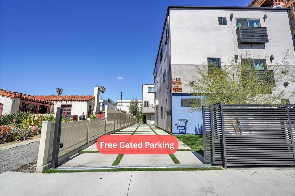 Property building, Parking