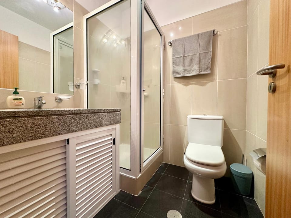 Shower, Toilet, Bathroom, bidet