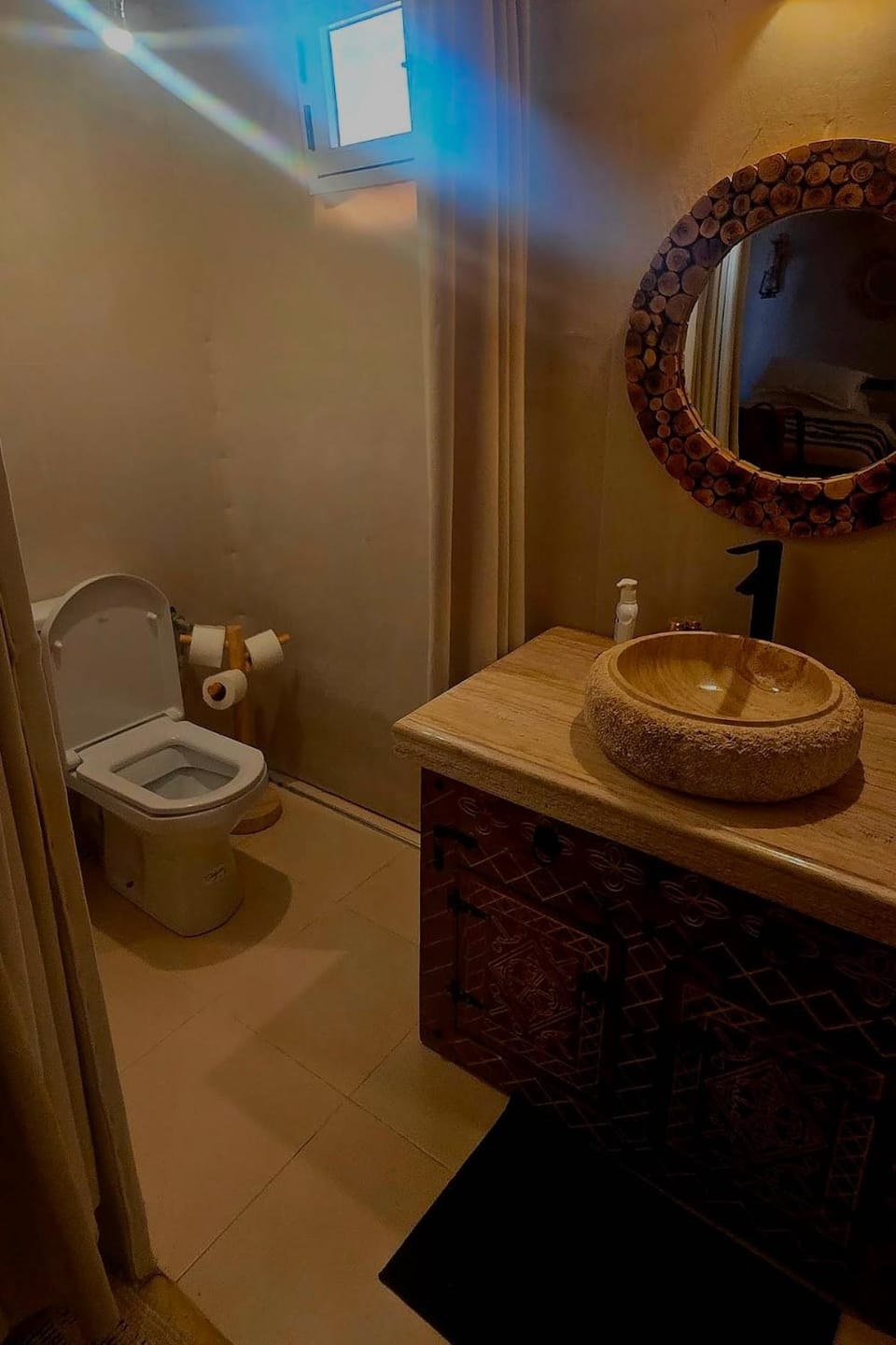 Toilet, Property building, Bathroom