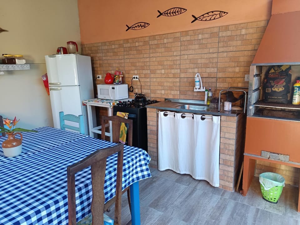 Quintal da Re Vacation rental in Cananéia