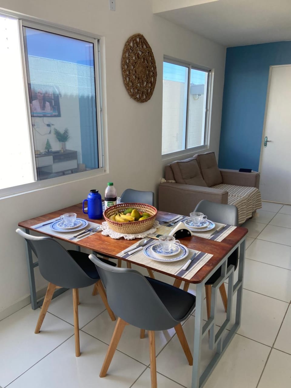 Food and drinks, Dining area, Food, Breakfast