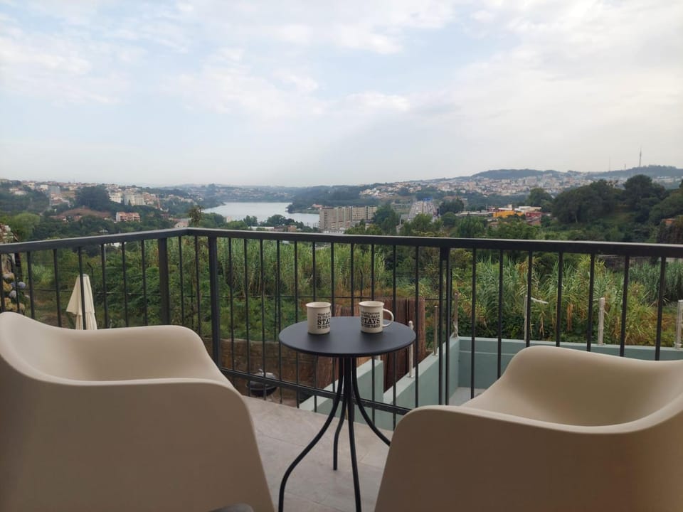 RIVER VIEW TMB oporto station house Apartment in Porto