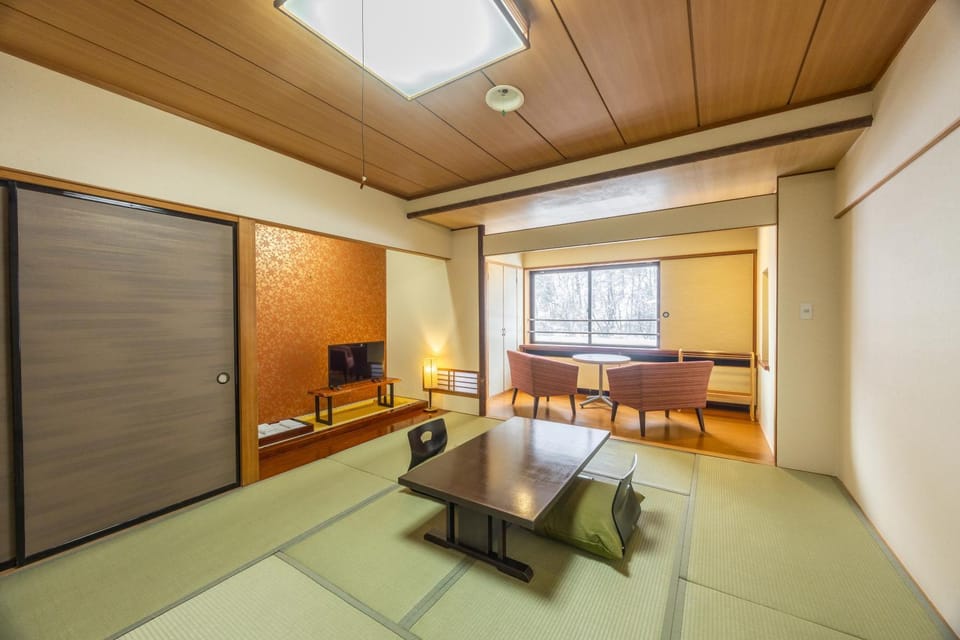 源泉の湯 福の屋 Ryokan in Japan