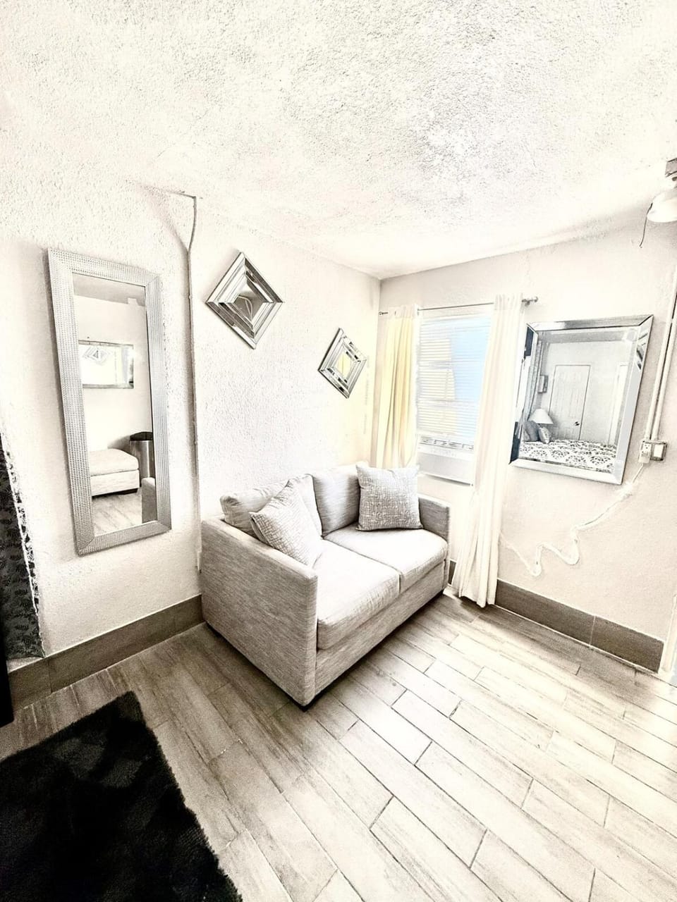 # 22 Cozy Mini House by the Lake Apartment in Lake Okeechobee