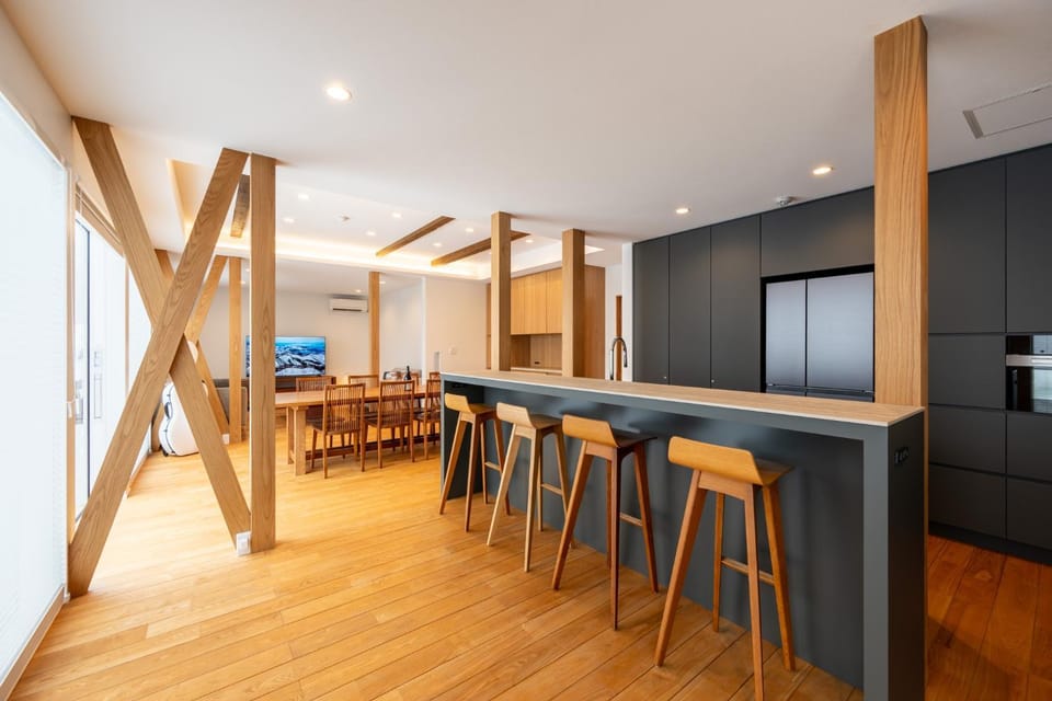 Kitchen or kitchenette, oven