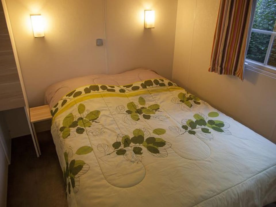 Mobil home à Naucelle avec terrasse - API-1-52-671 Campground/ 
RV Resort in Auvergne-Rhône-Alpes