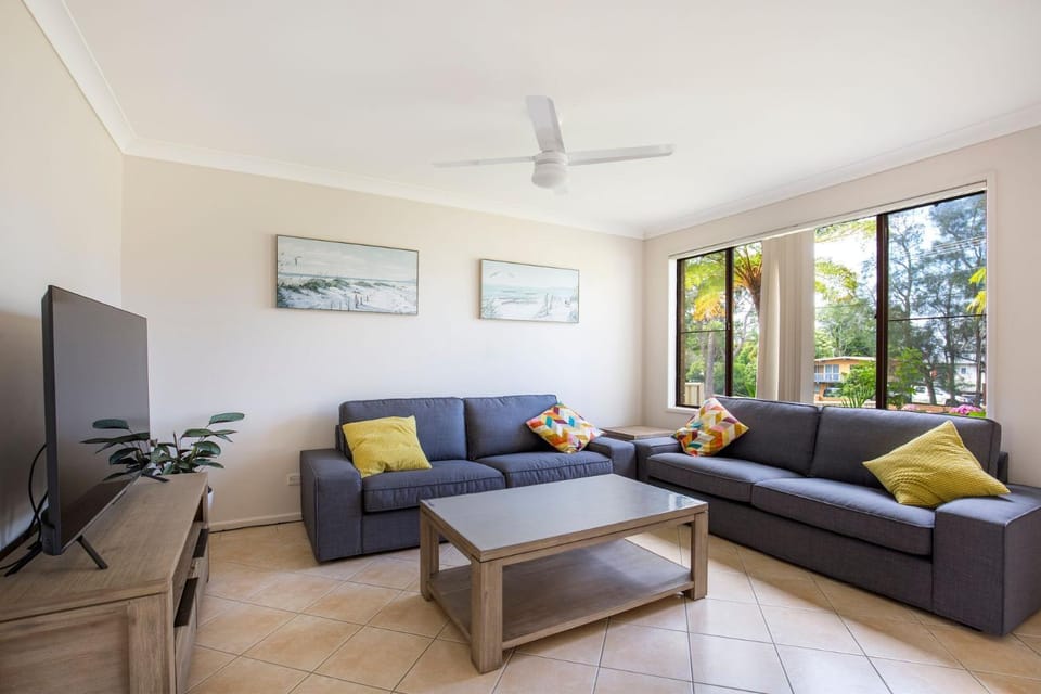 Sunsets - Family Friendly, Affordable House in Culburra Beach