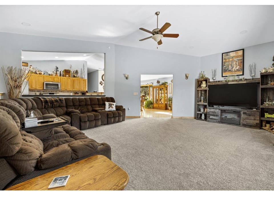 Ponderosa Hideaway-ATV, Hiking, Snowmobiling, Hunting & Casino Fun House in Pennington County