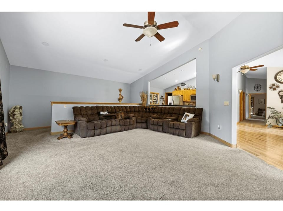 Ponderosa Hideaway-ATV, Hiking, Snowmobiling, Hunting & Casino Fun House in Pennington County