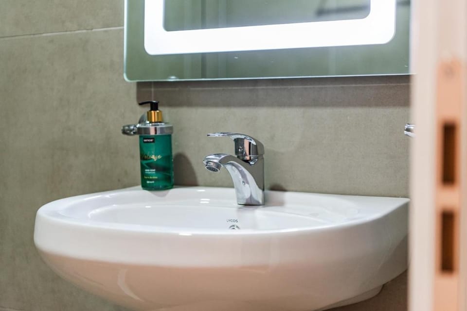 Vista Luxe Balcony with Free Private Parking Apartment in Tirana