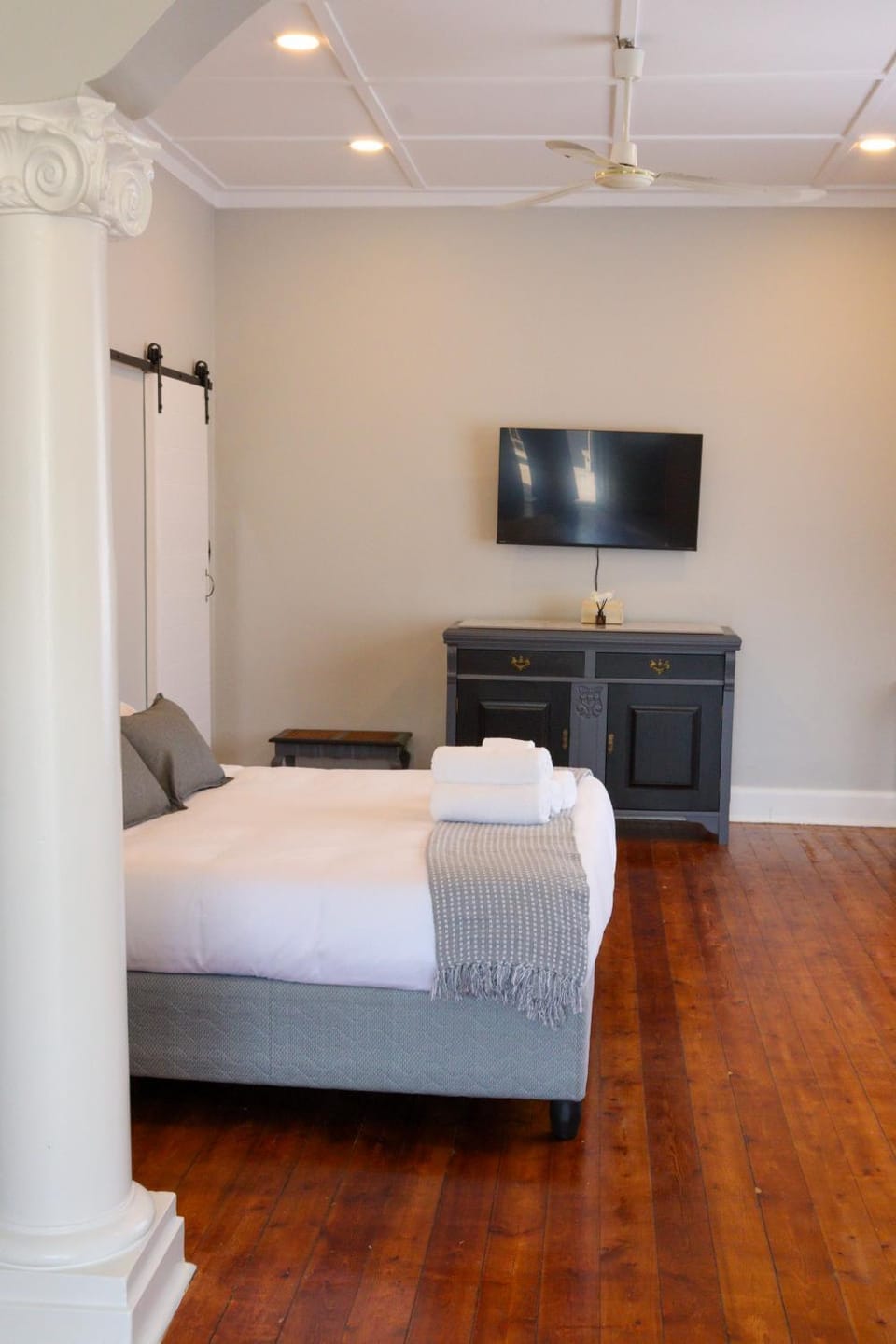 TV and multimedia, furniture