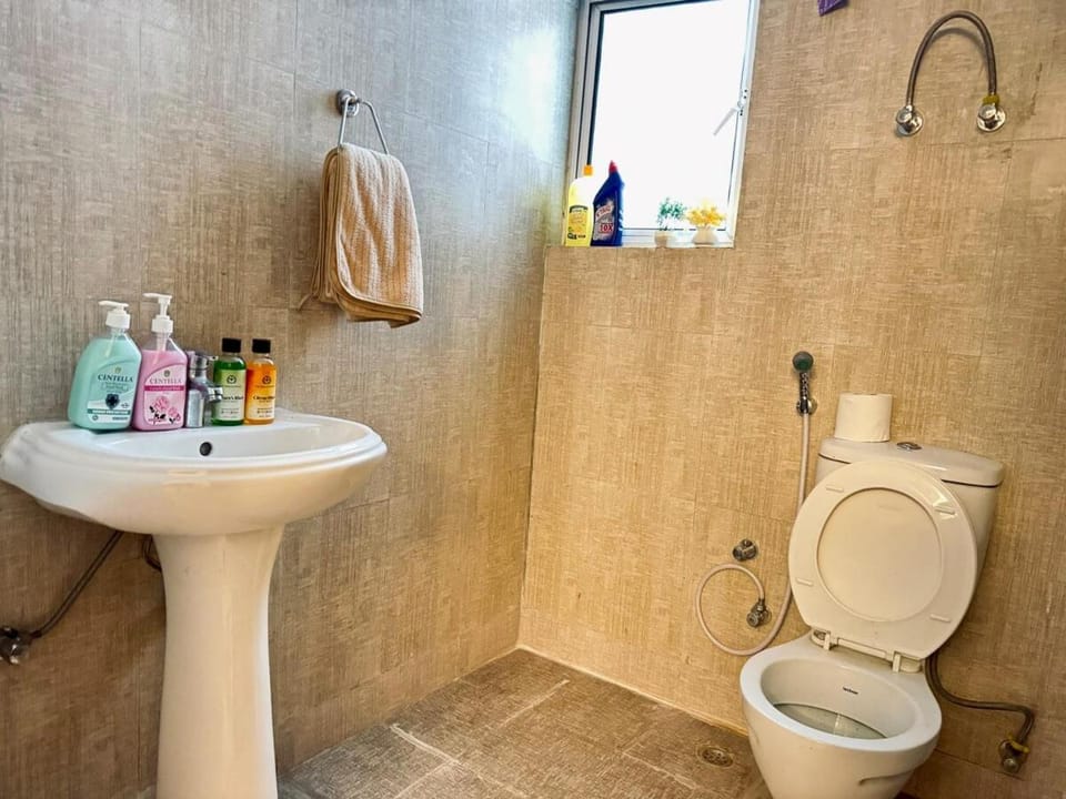 Cozy Modern Stay in the Heart of Ghaziabad Apartment in Uttar Pradesh