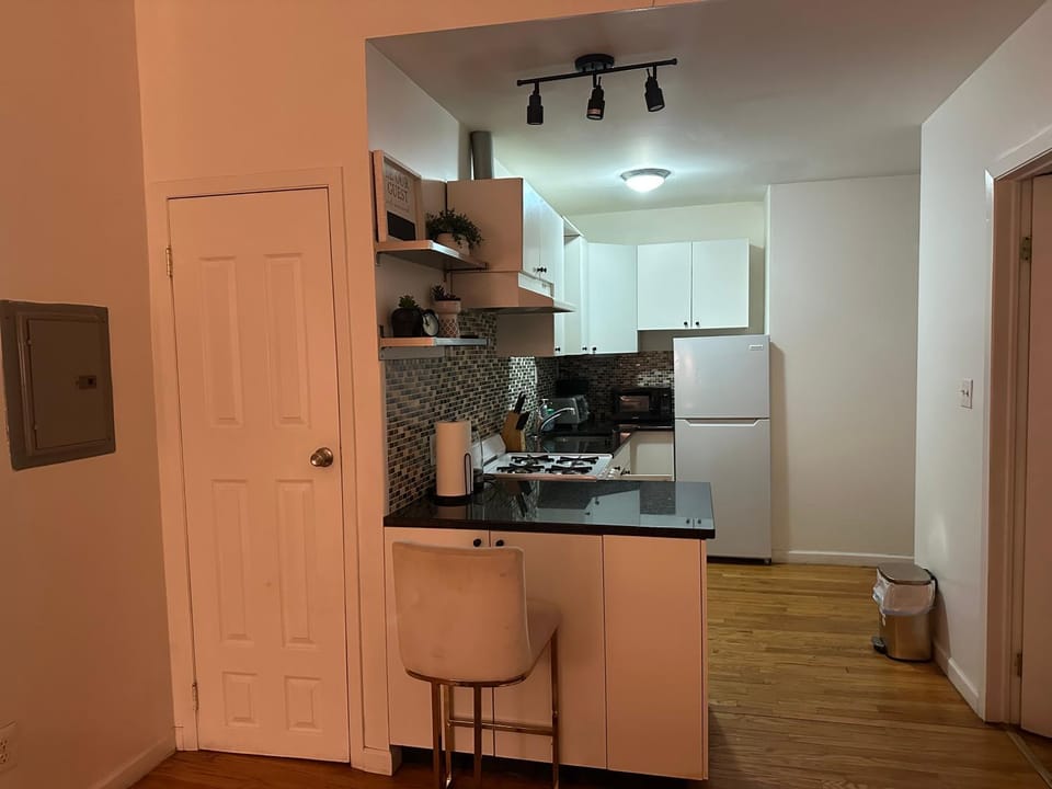 Park Ave Cottage Barn Apartment in Harlem