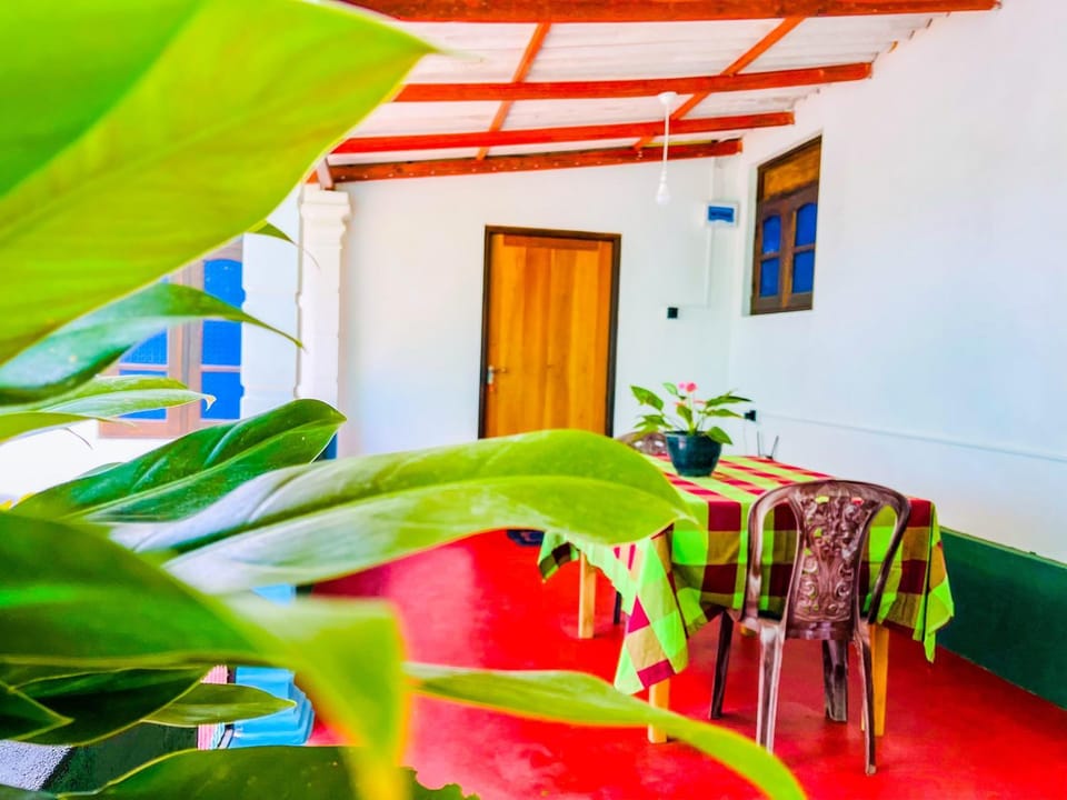 Patio, Living room, Seating area, Dining area