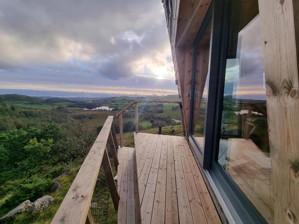 Natural landscape, View (from property/room), Balcony/Terrace, Mountain view, Sunset