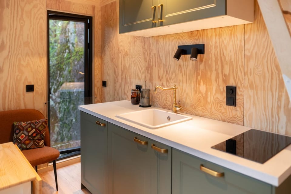 Coffee/tea facilities, kitchen