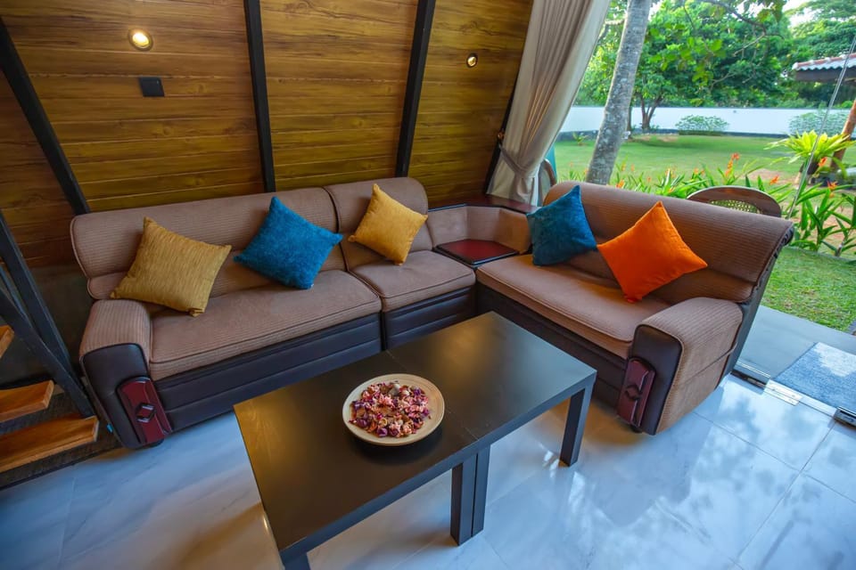 Greenpeak Serene Luxury Cabanas Nature lodge in Hikkaduwa